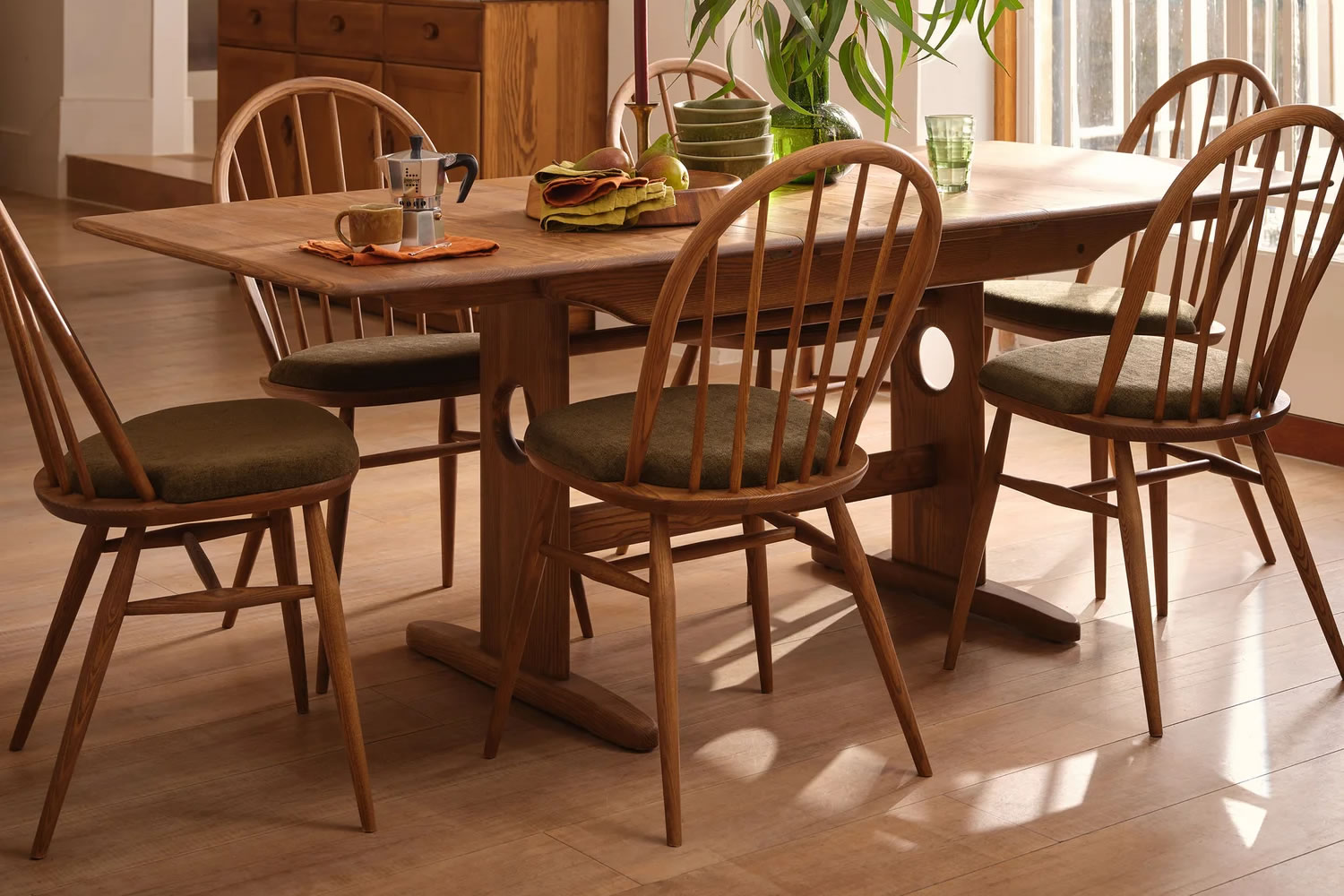 Ercol Collection Windsor Dining Armchairs Lifestyle